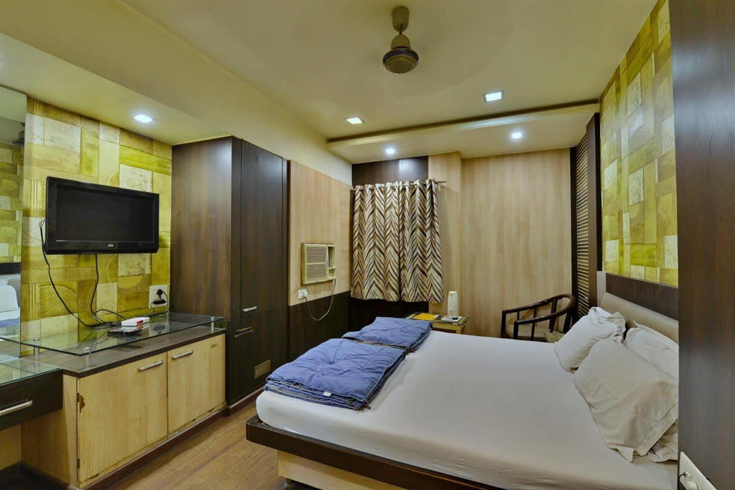 Hotel Kanishka Rāipur Εξωτερικό φωτογραφία